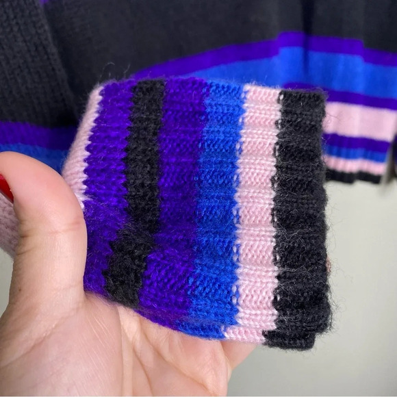 Lovers + Friends Revolve Pink Blue Striped V-Neck Sweater Women's Size Medium - Picture 6 of 10